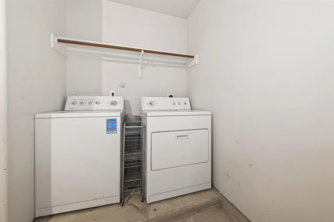 Photo of 11034 Knobbley Oak Court