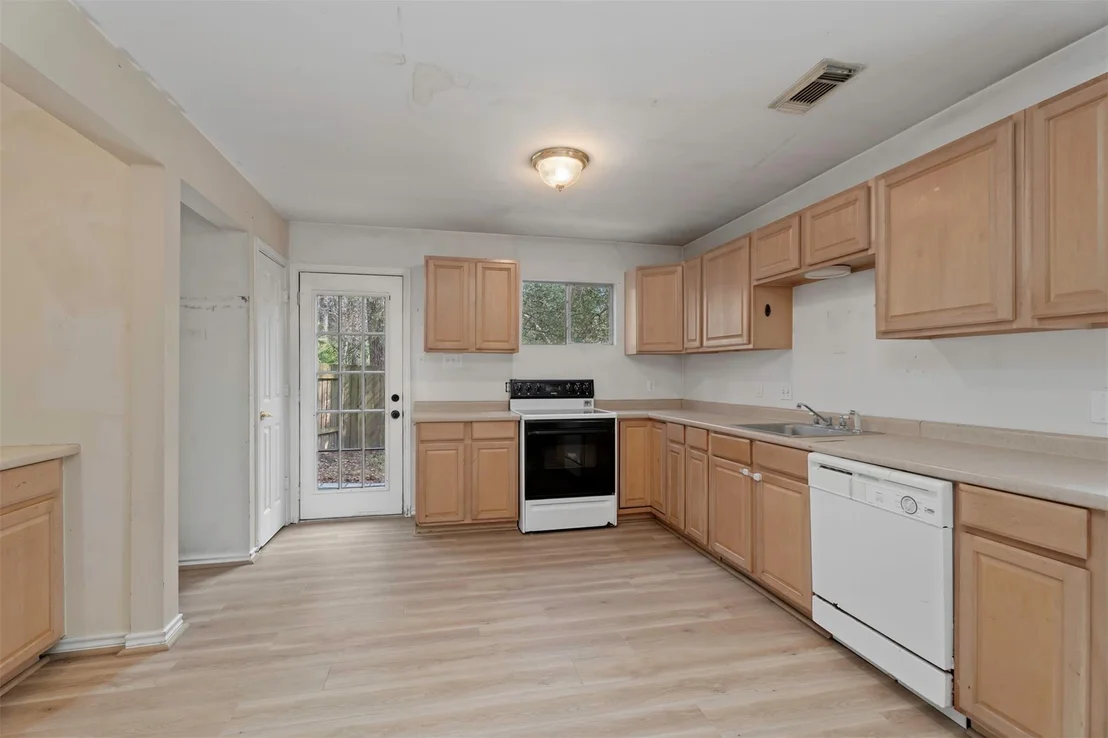 Photo of 2322 Shadow Glen
