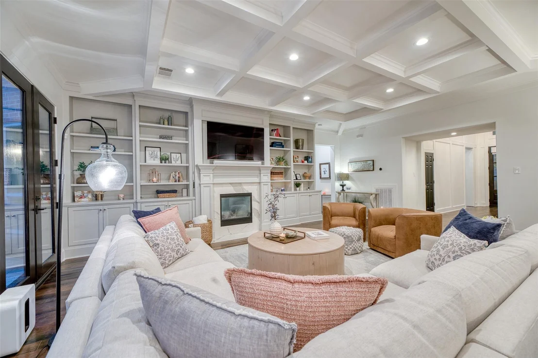 Photo of 923 Chinquapin Place
