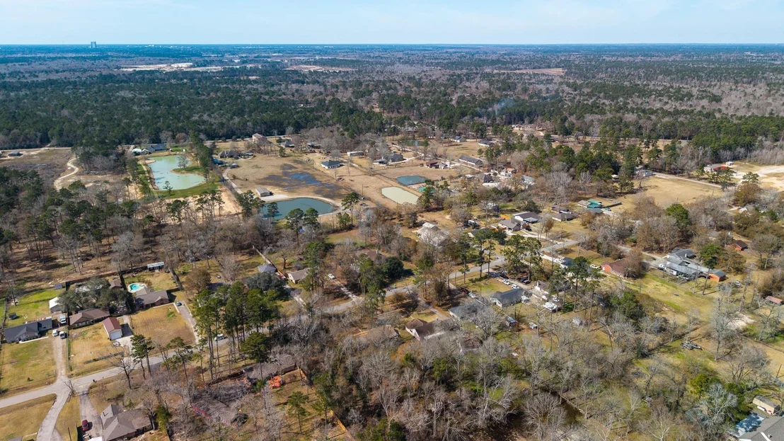 Photo of 20427 Lakeside Drive