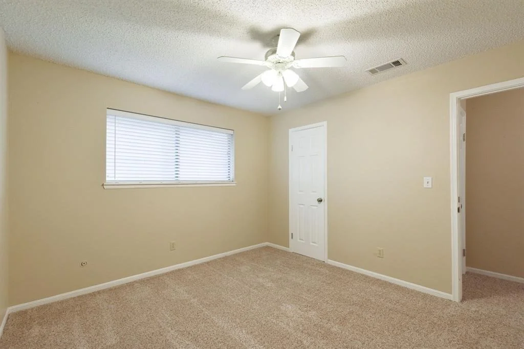 Photo of 405 Valley Brook Drive