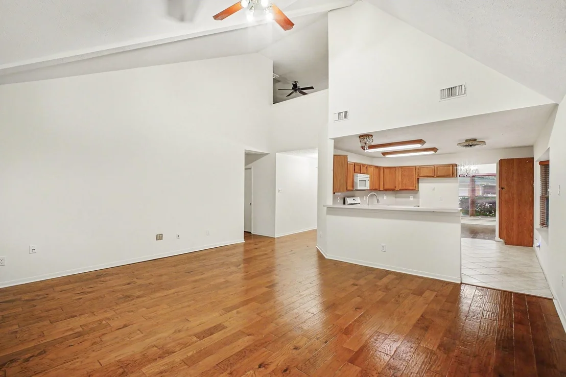 Photo of 3234 Lee Circle