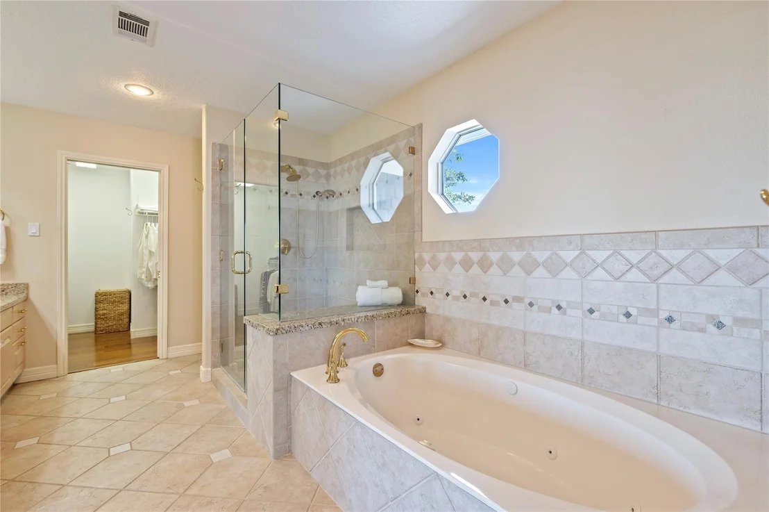 Photo of 5123 W Bayshore Drive