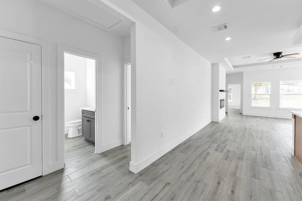 Photo of 1005 Lake View Drive