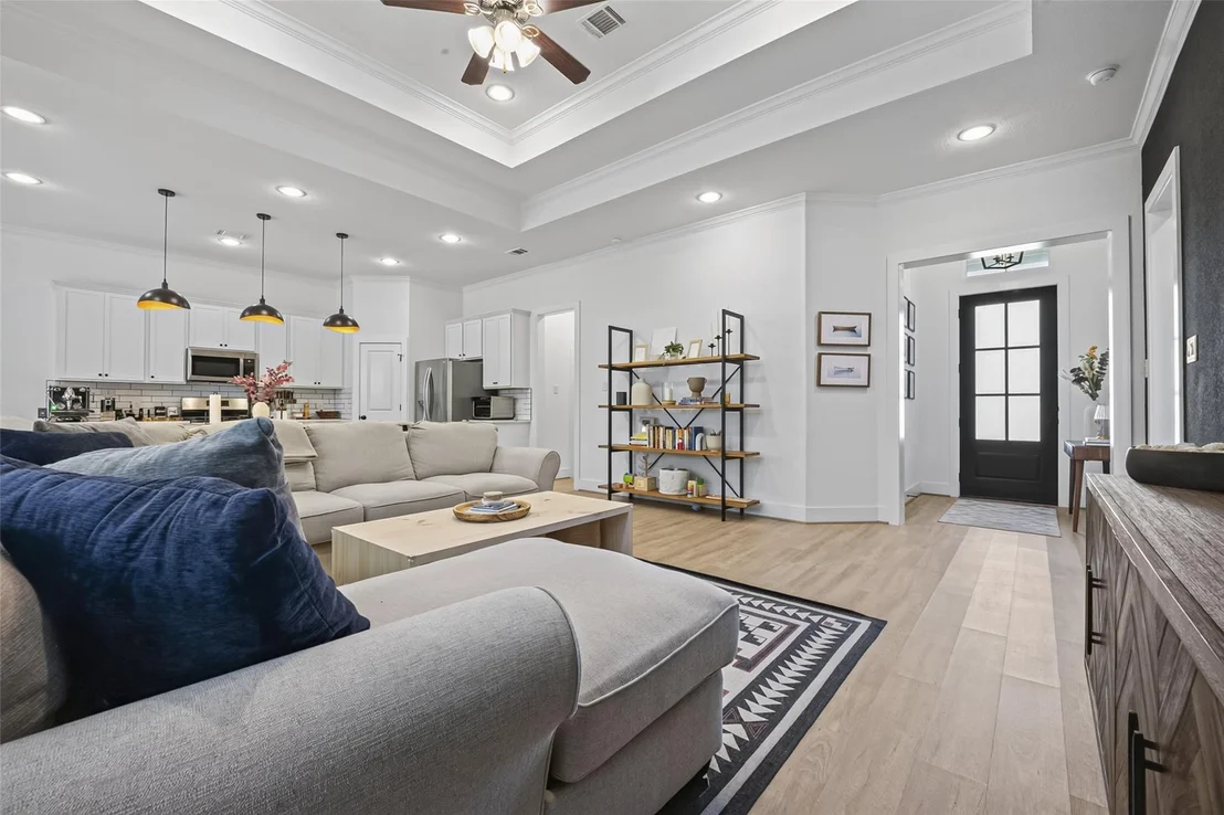 Photo of 10372 Fairview Drive