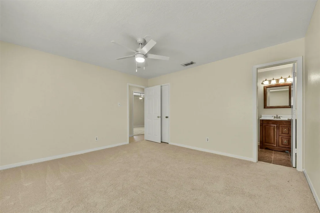 Photo of 5003 Colombia Drive