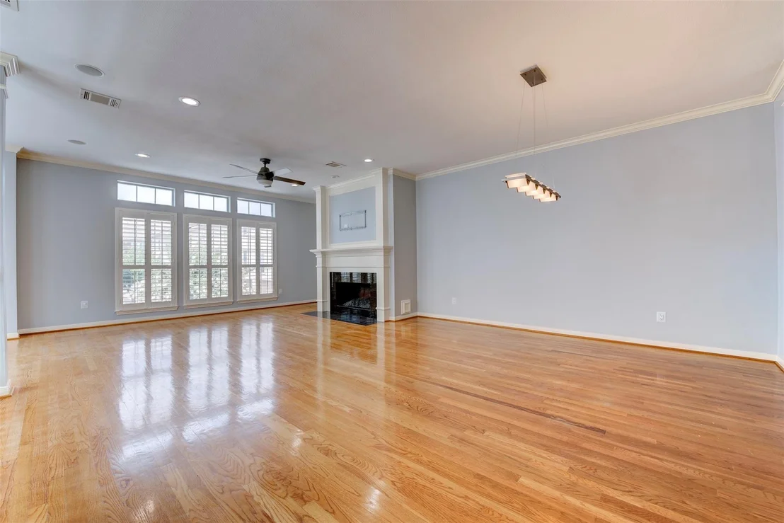 Photo of Unit D at 34 Waugh Drive