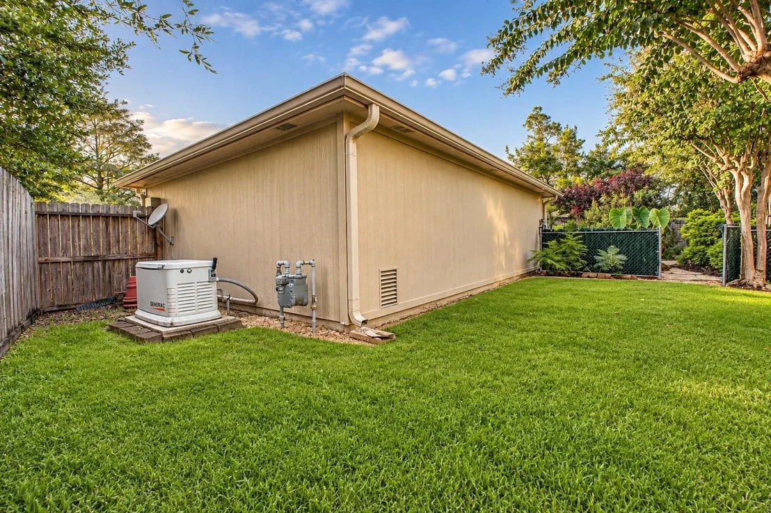 Photo of 22919 Heathercroft Drive