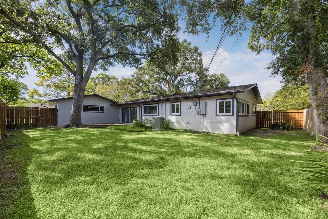 Photo of 8621 Bob White Drive