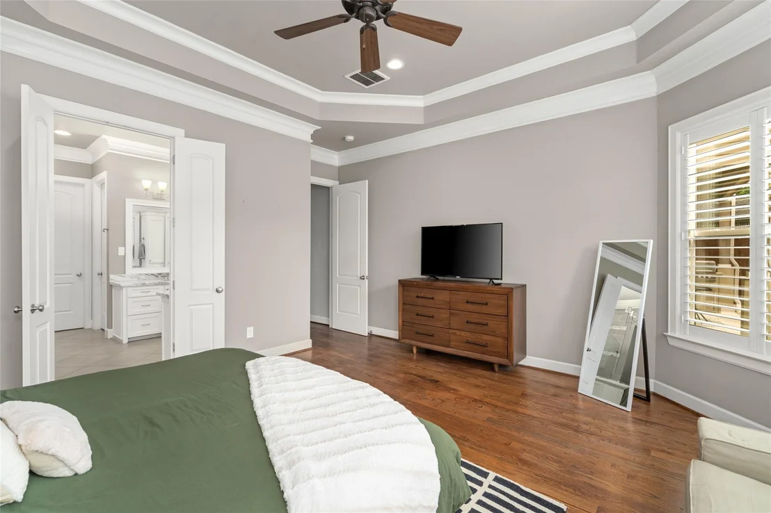 Photo of 1631 Du Barry Lane