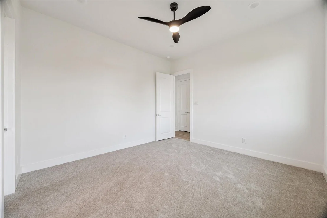 Photo of 2122 Oatfield Drive