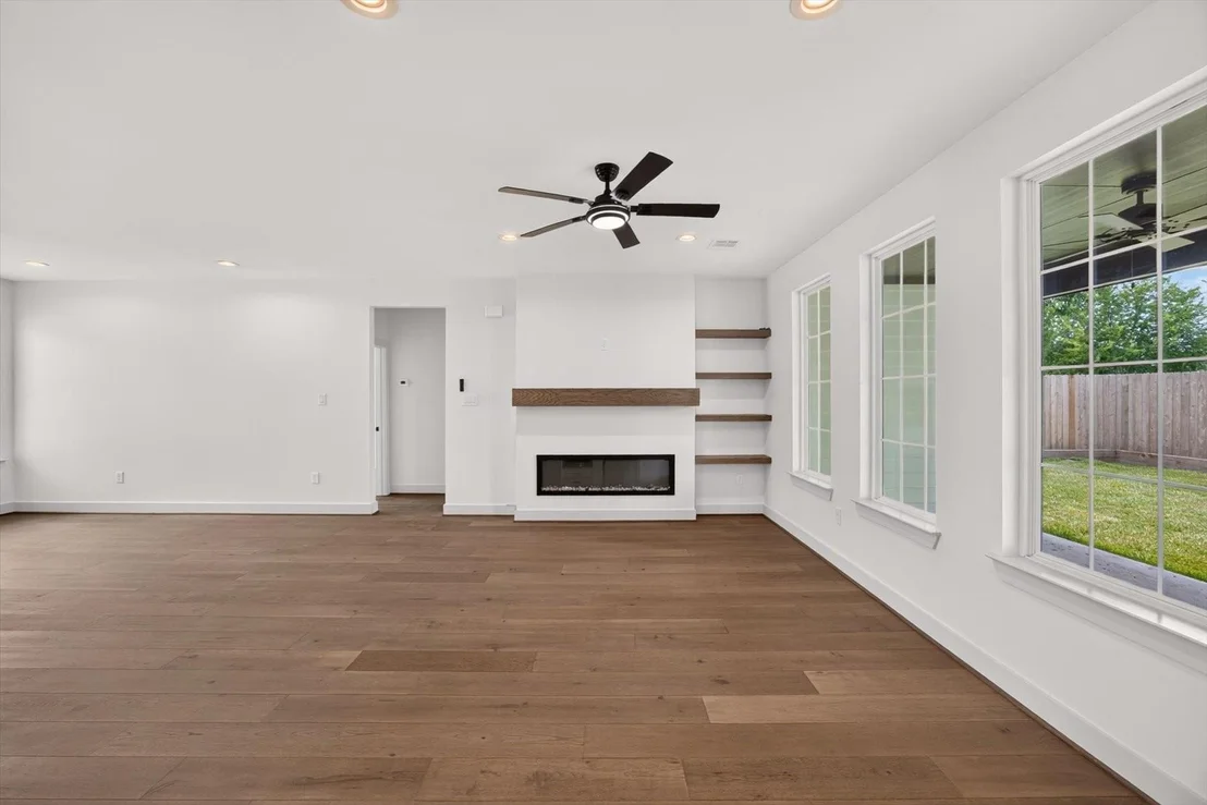 Photo of 6523 Vanlynn Lane