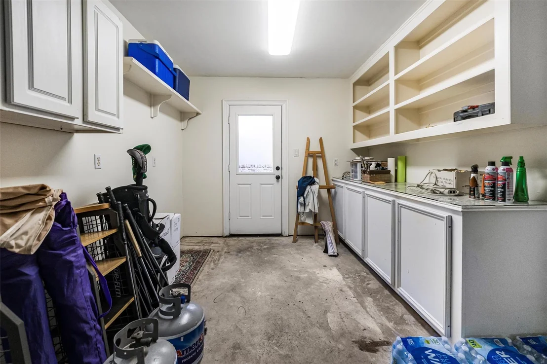Photo of 115 Lake Sterling Gate Drive