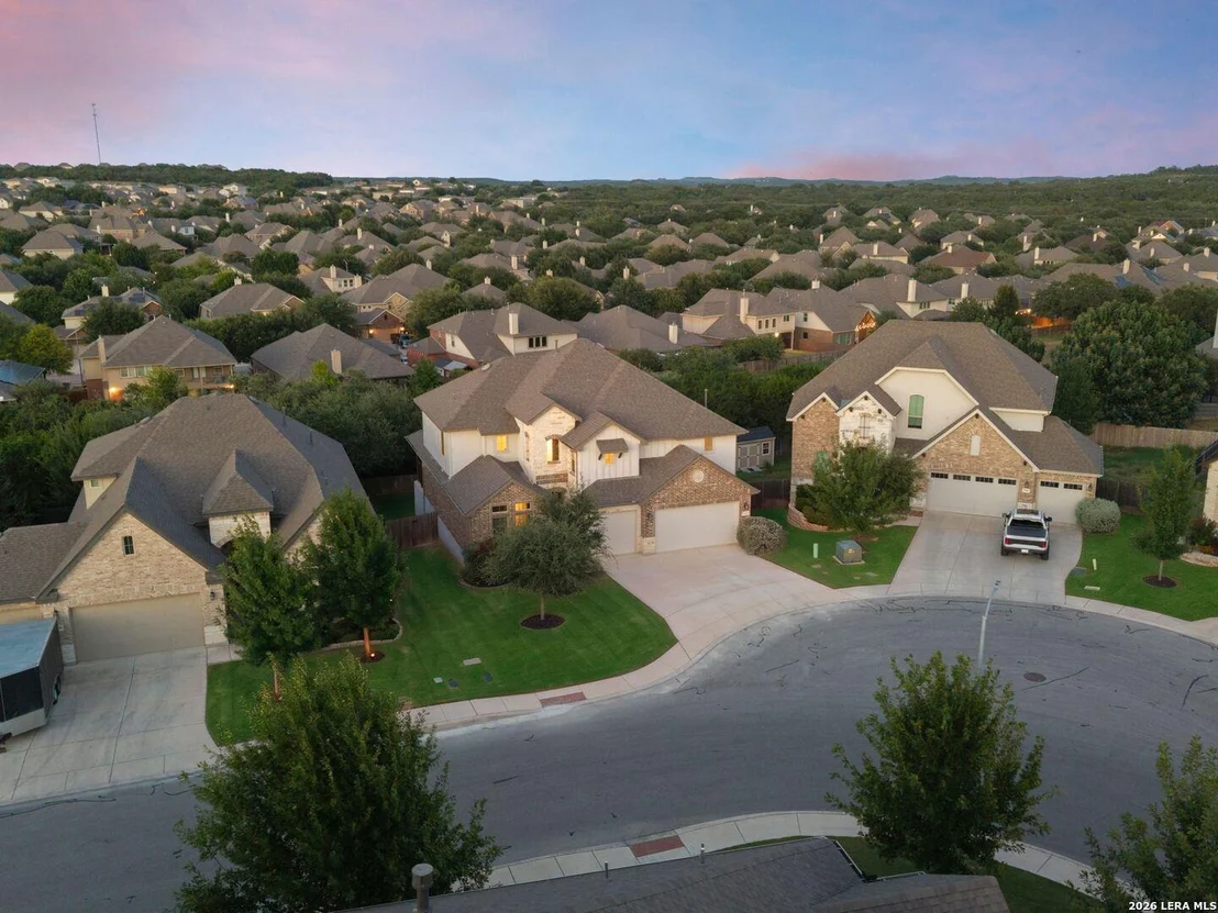 Photo of 27106 Falls Cv