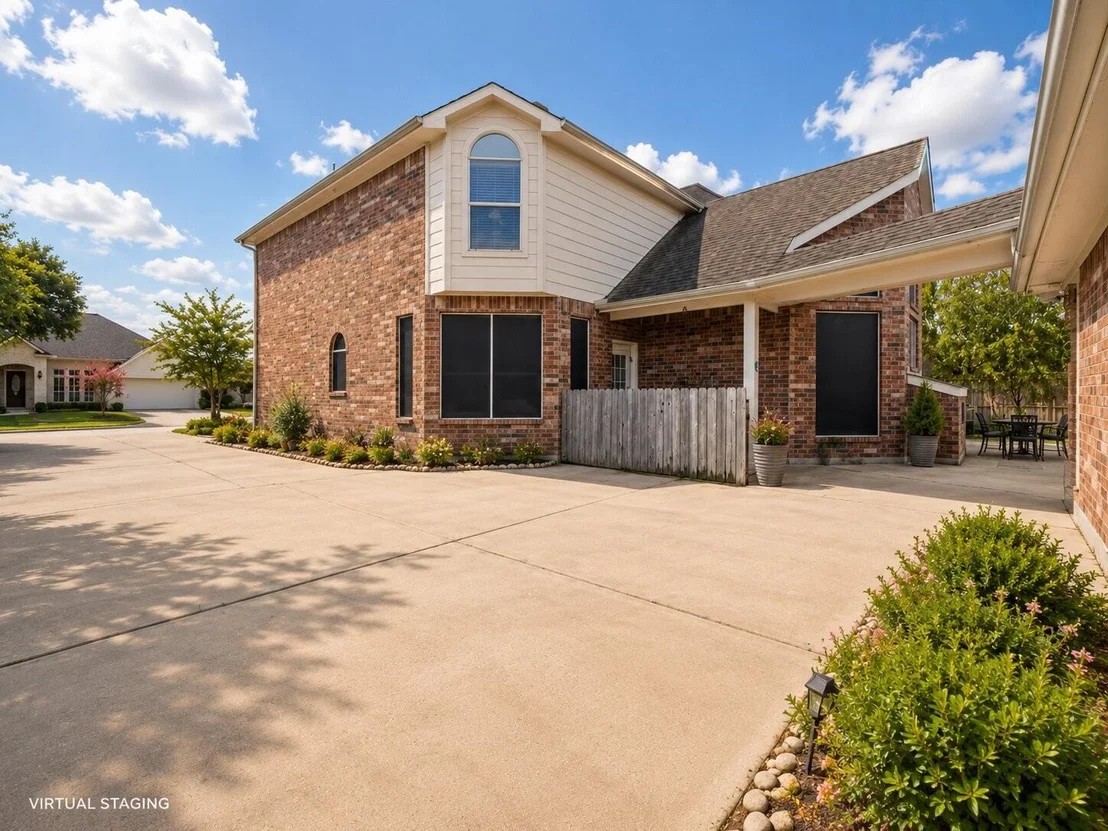Photo of 20003 Glen Lake Drive