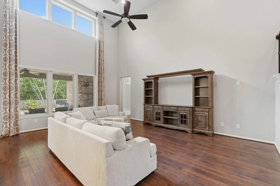 Photo of 6014 Rivergrove Bend Drive
