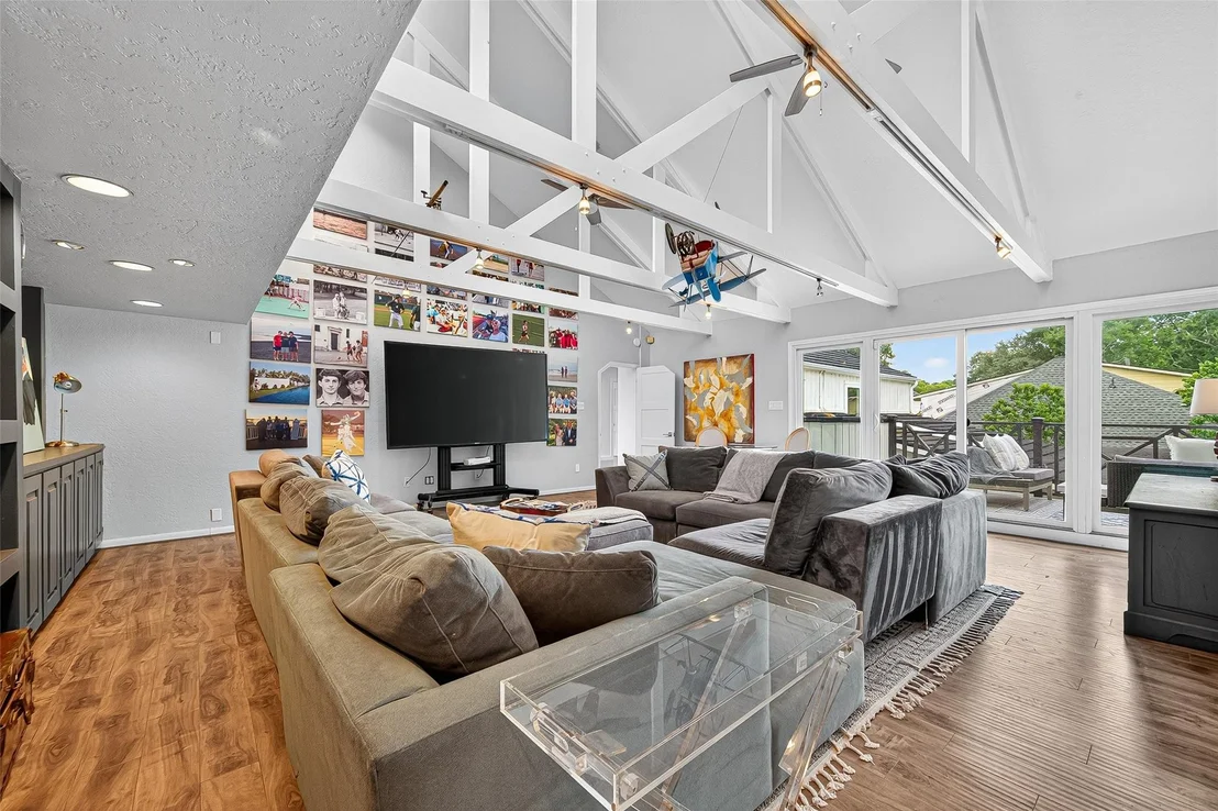 Photo of 415 Ramblewood Road