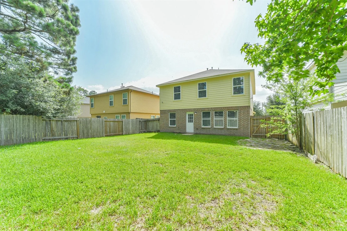 Photo of 16726 Warbler Drive