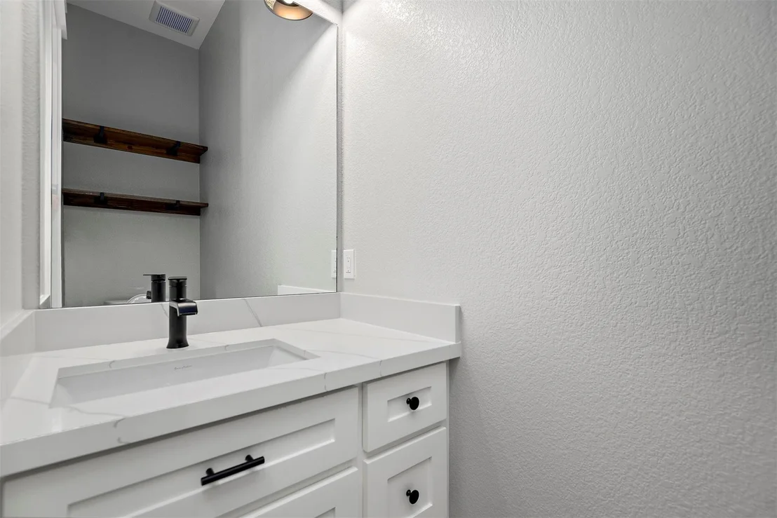 Photo of 13222 Doral Circle