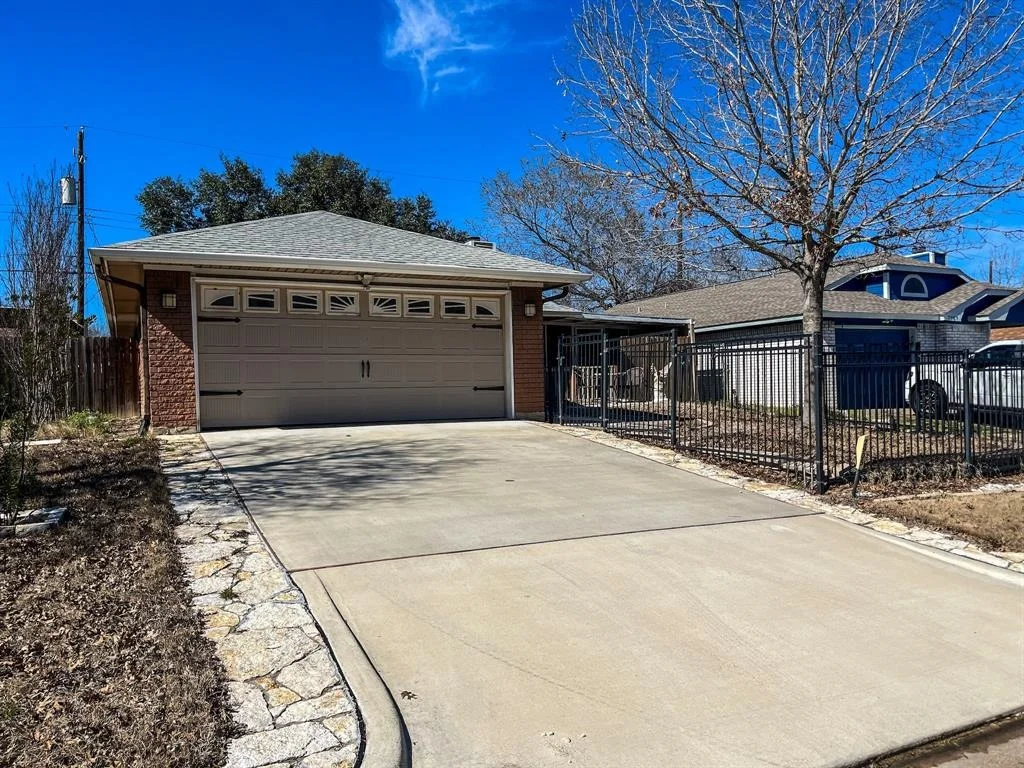 Photo of 2905 Fairchild Drive