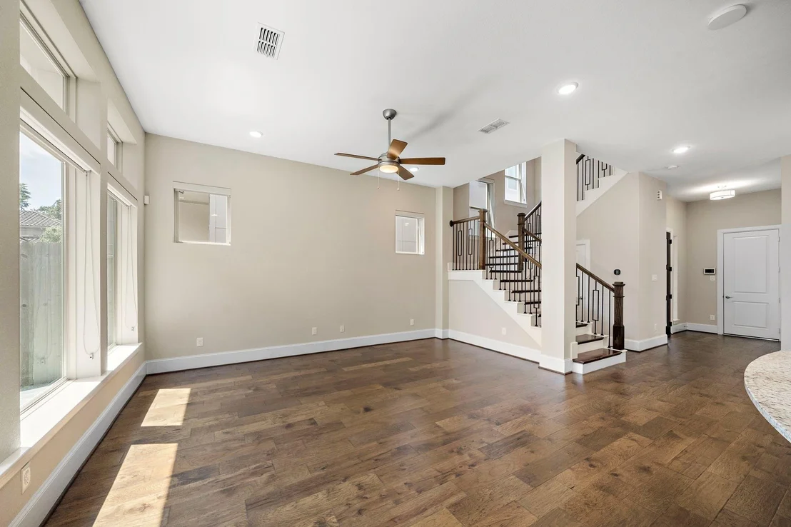 Photo of 1404 Arkley Way