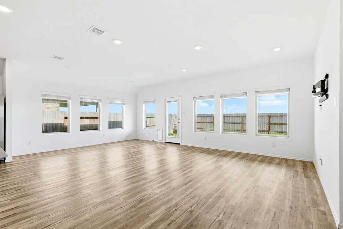 Photo of 7434 Bartoncliff Drive