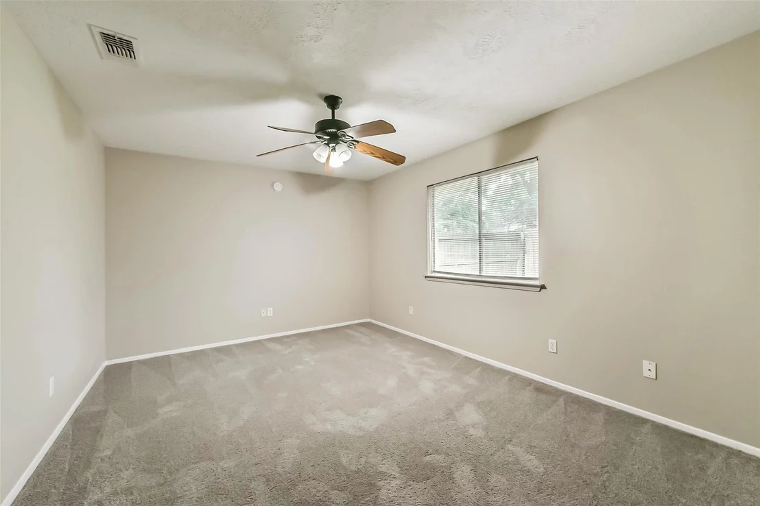 Photo of 20015 Lions Gate Drive