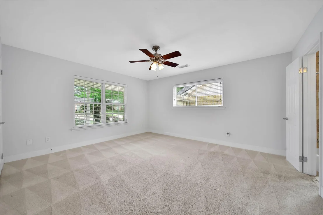 Photo of 995 Curtin Street