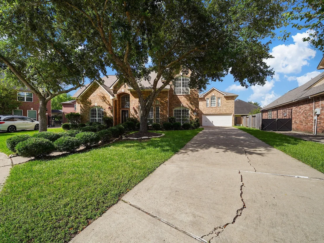 Photo of 3907 Garnet Falls