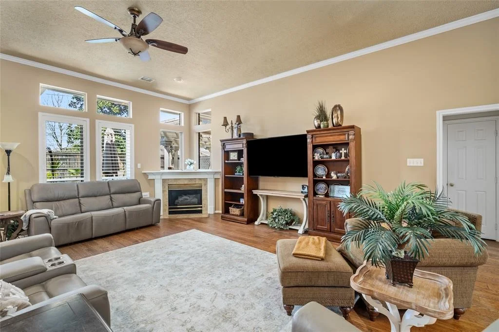 Photo of 5702 Summerfield Lane