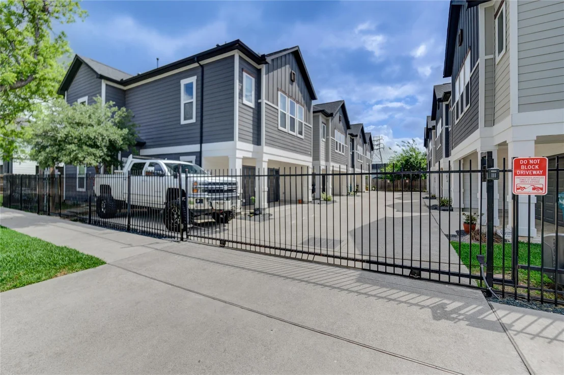 Photo of 2534 Terry Street