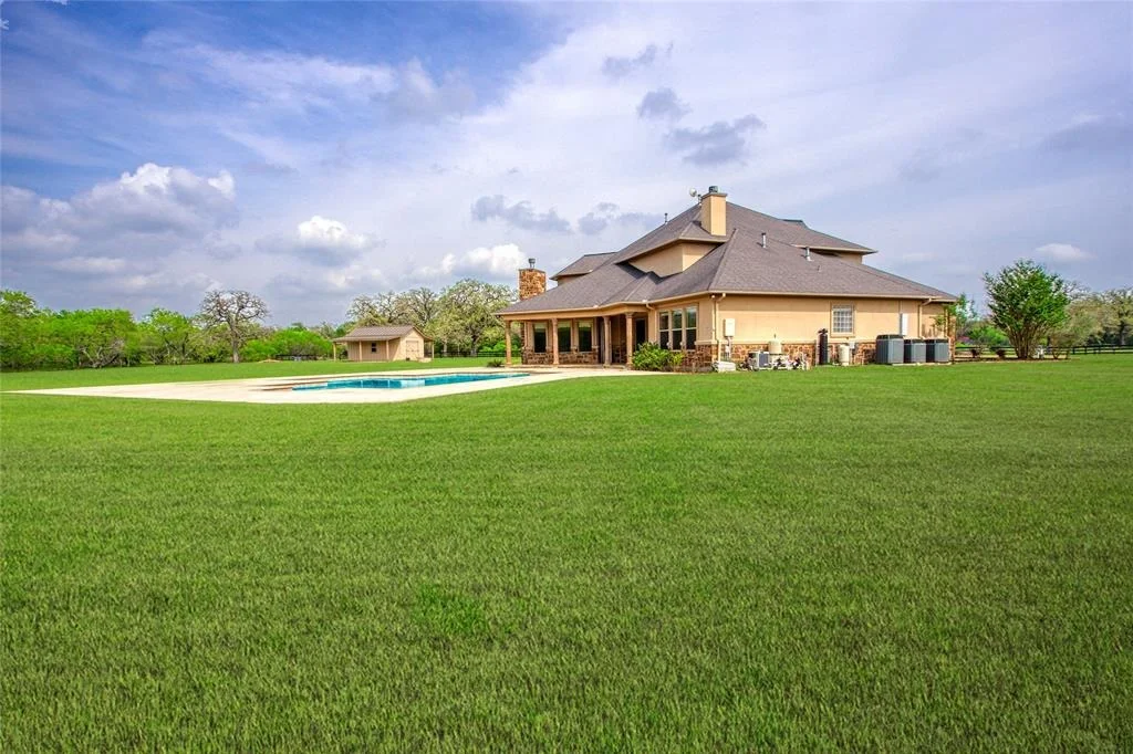 Photo of 5202 Cowan Road