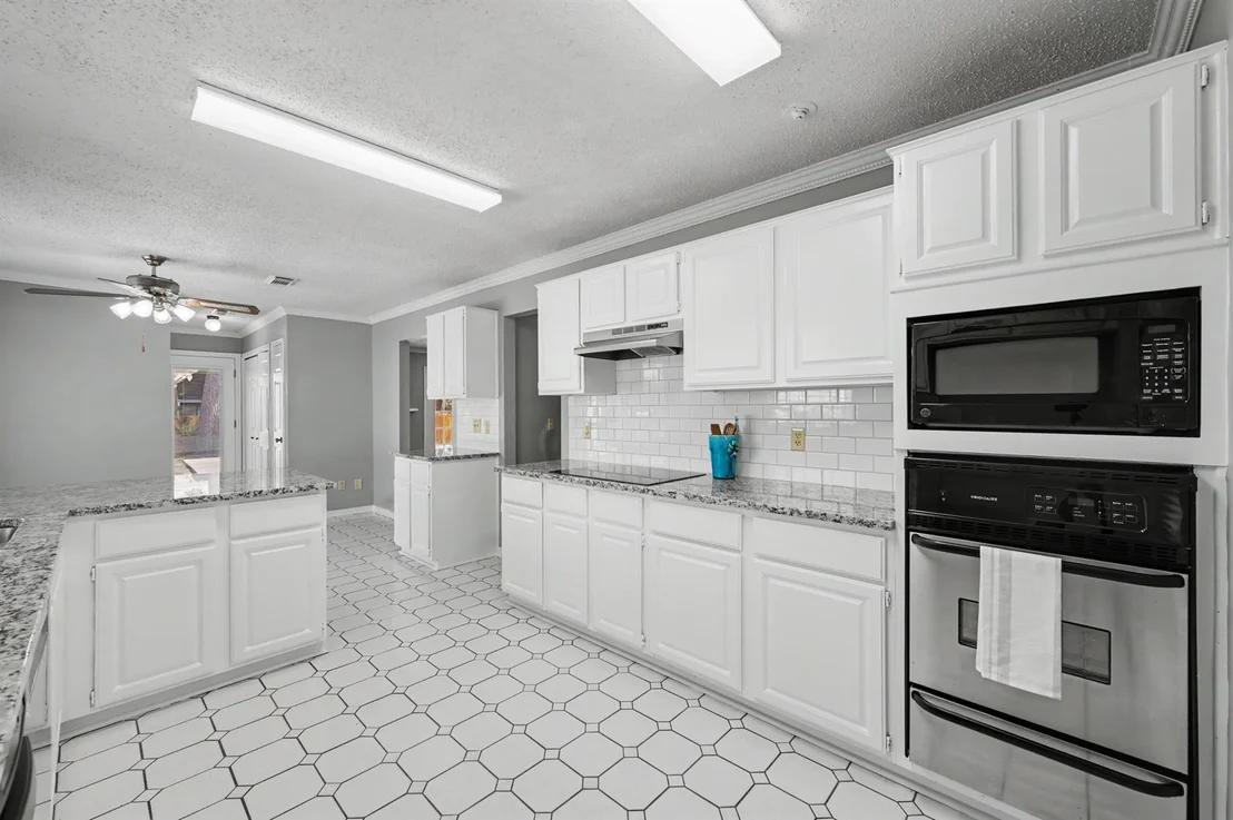 Photo of 80 Eagle Rock Circle