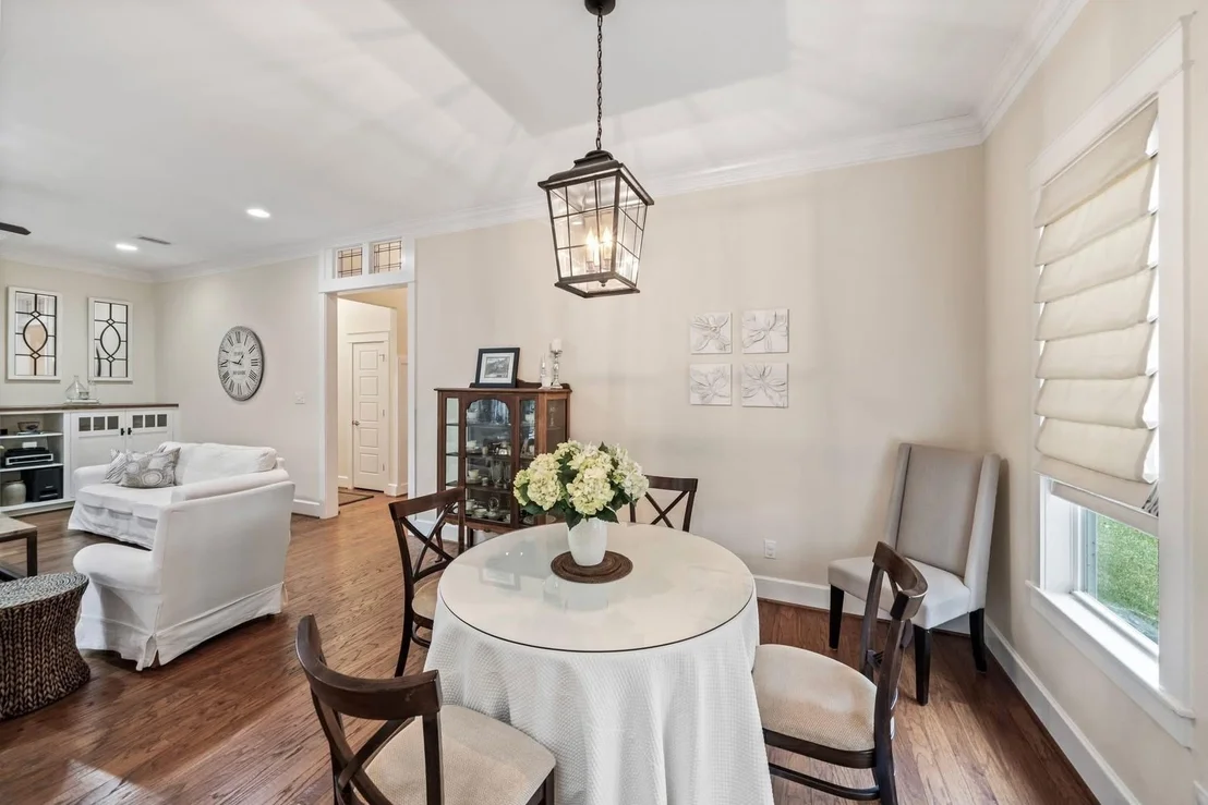 Photo of 16 Balboa Road