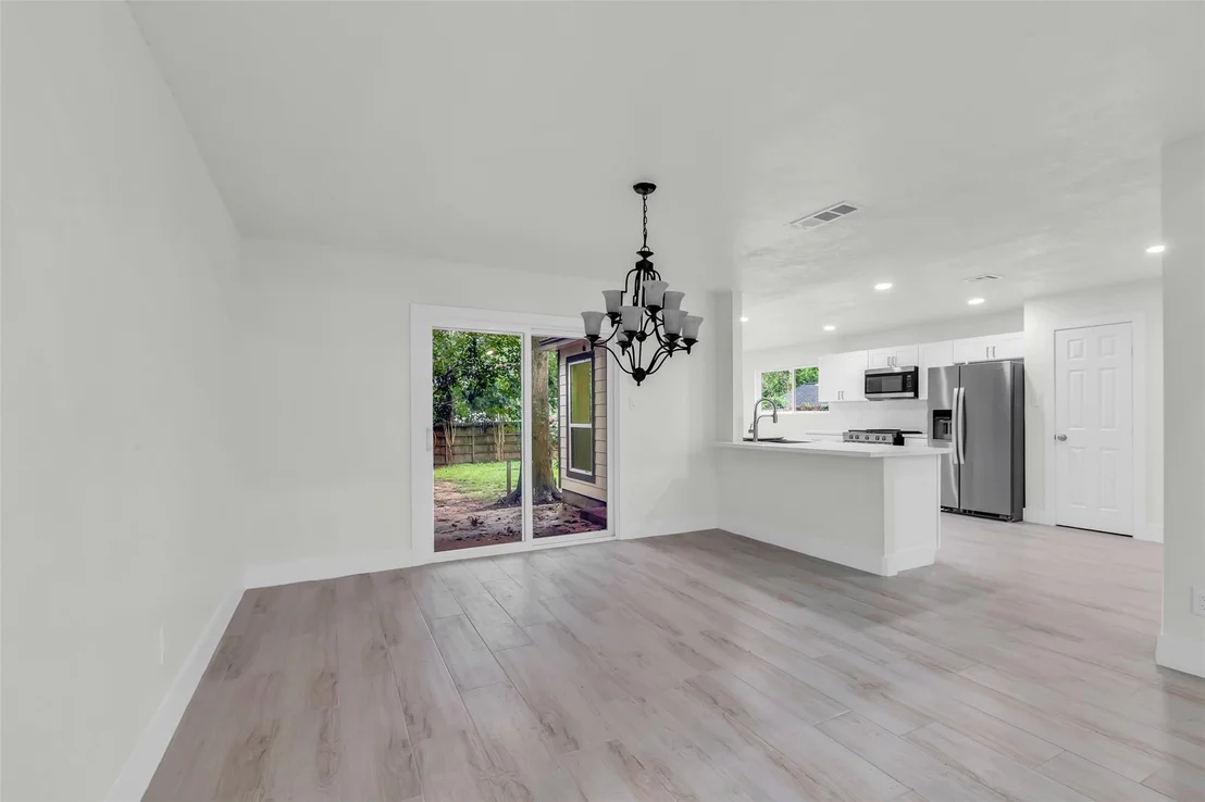 Photo of 1602 Pine Oak Drive