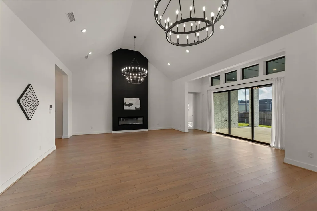 Photo of 2015 Jade Manor Drive