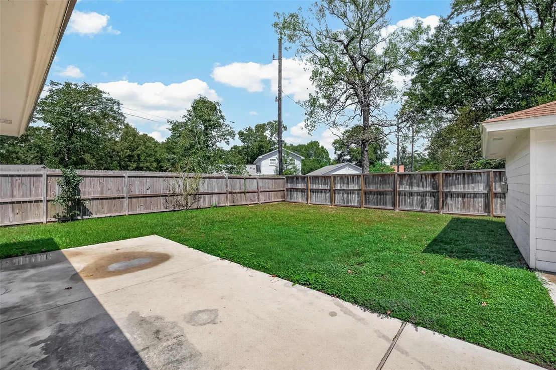 Photo of 3518 Shore Shadows Drive