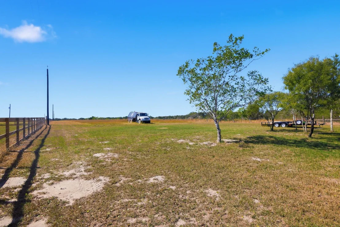 Photo of 12128 County Road 1