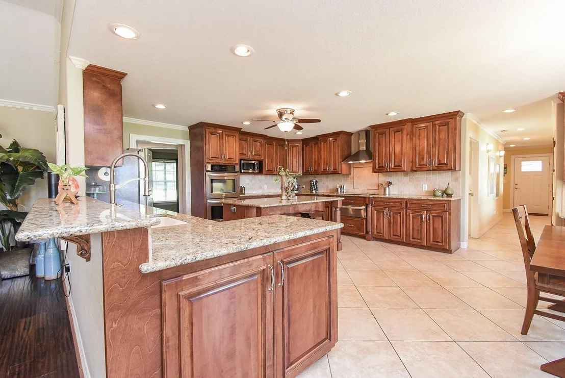 Photo of 2101 Meadow Lane
