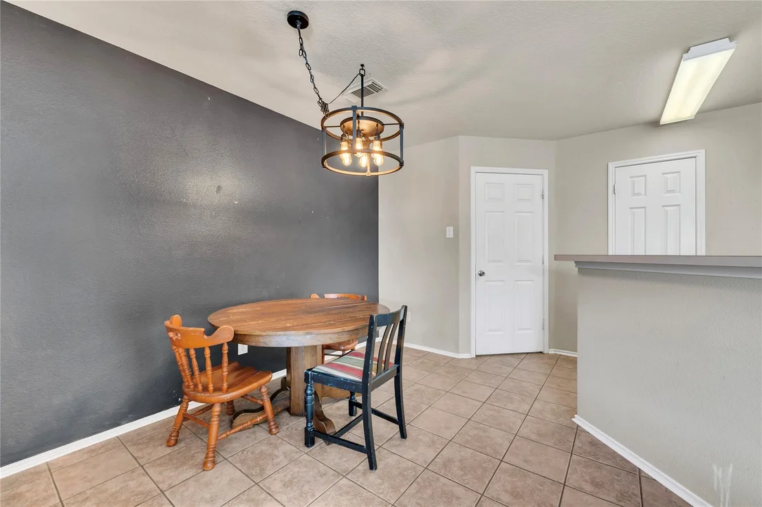 Photo of 2701 Quail Run Drive