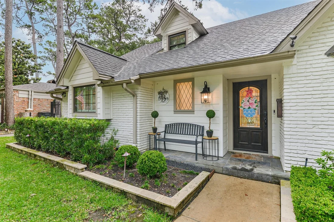 Photo of 10015 Lynbrook Drive