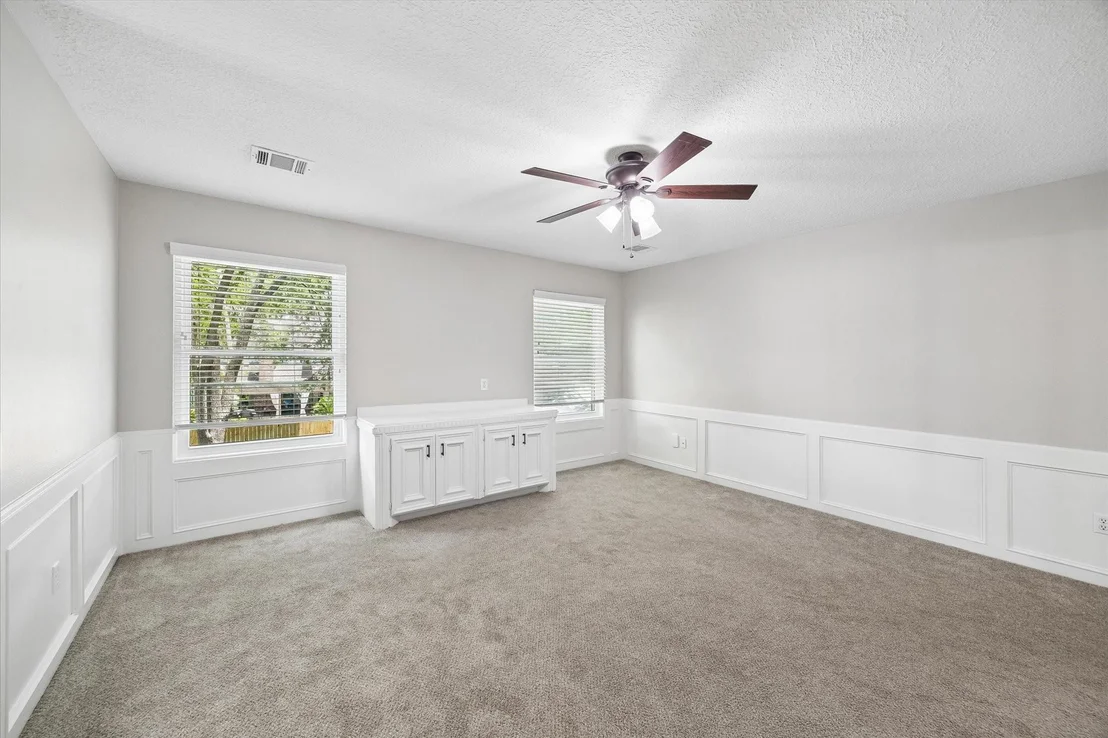 Photo of 2906 Eagle Creek Drive