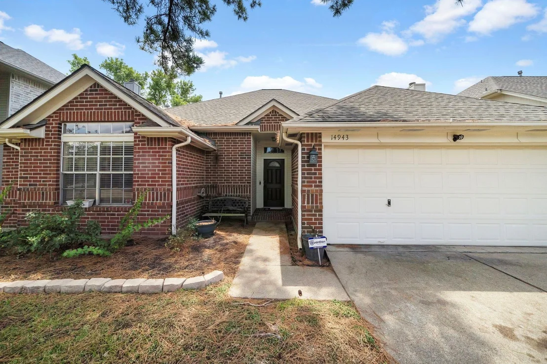 Photo of 14943 Chestnut Falls Drive