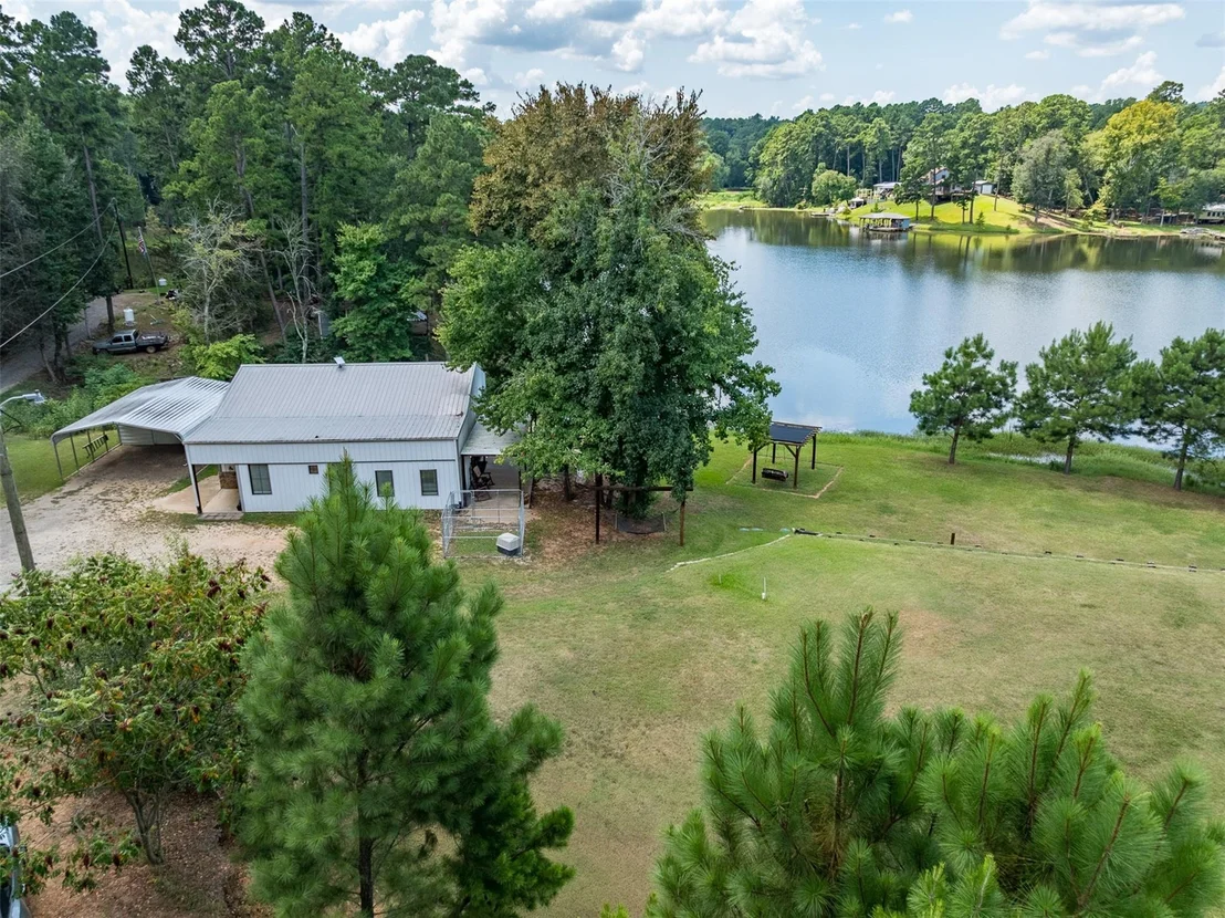 Photo of 240 Private Road 5515