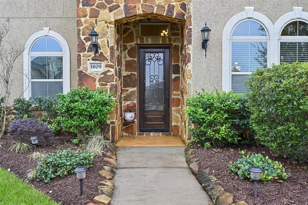 Photo of 1809 Eagle Creek Drive