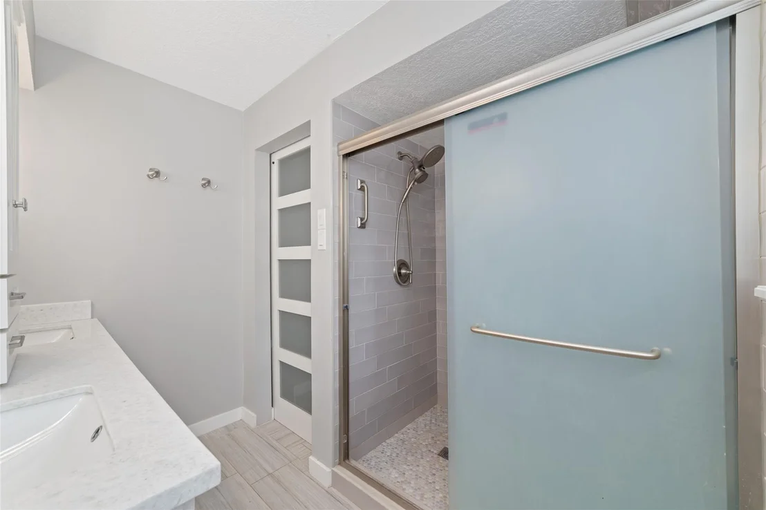 Photo of 7910 Oak Moss Drive
