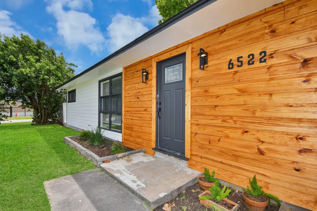 Photo of 6522 Belarbor Street