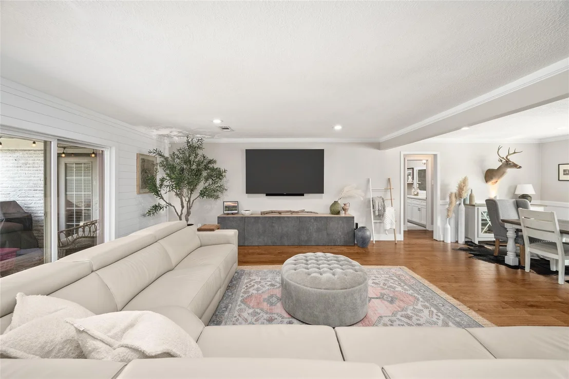 Photo of 10622 Riverview Drive