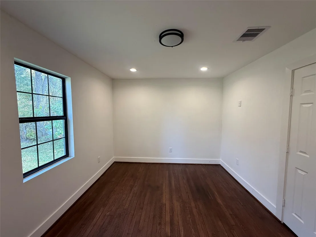 Photo of 241 Norview Drive