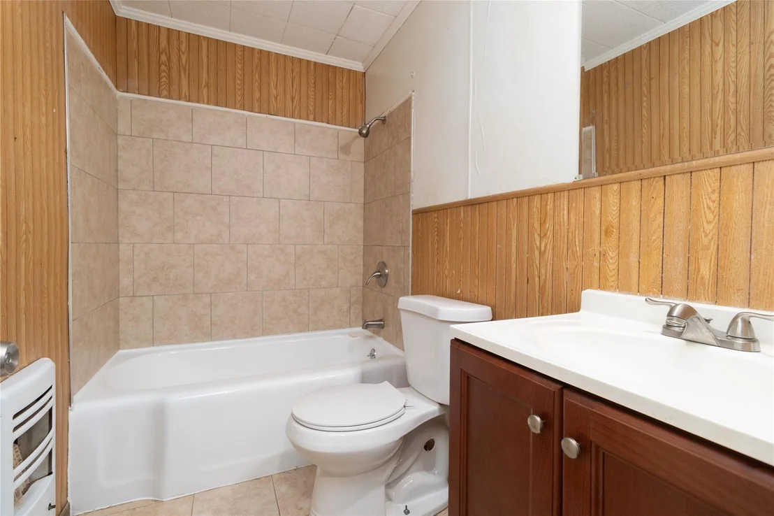 Photo of 4425 Harding Drive